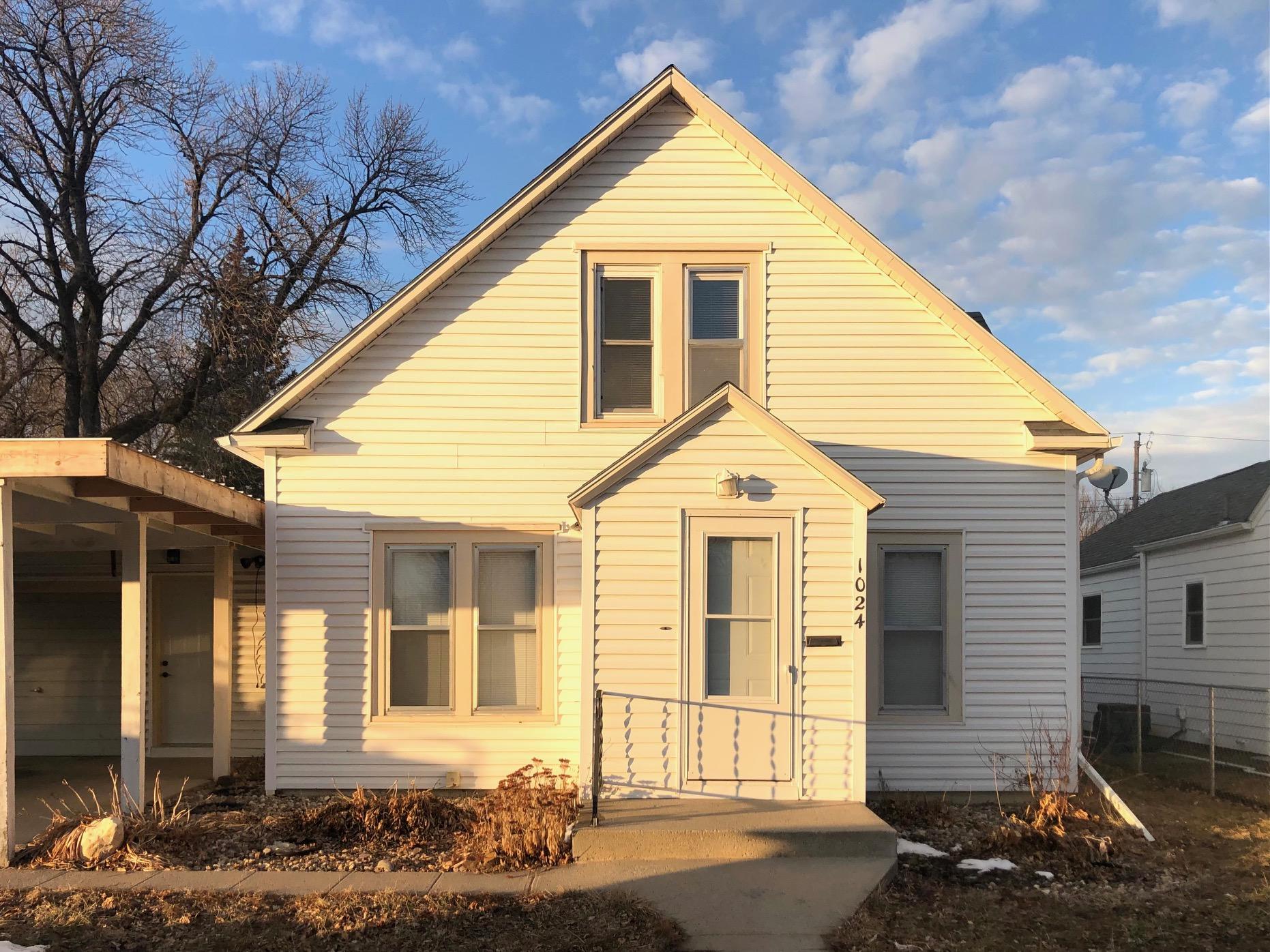 1024 E 2nd Ave