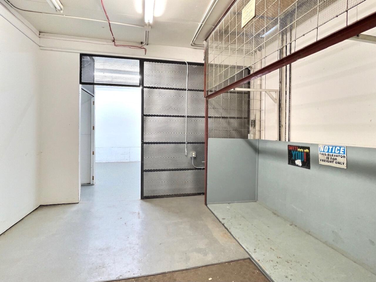 110 1/2 N Lawler St