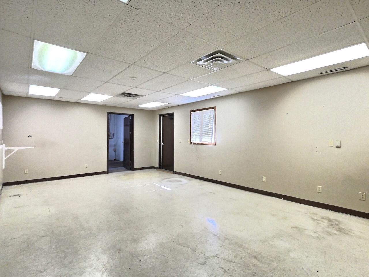 110 1/2 N Lawler St