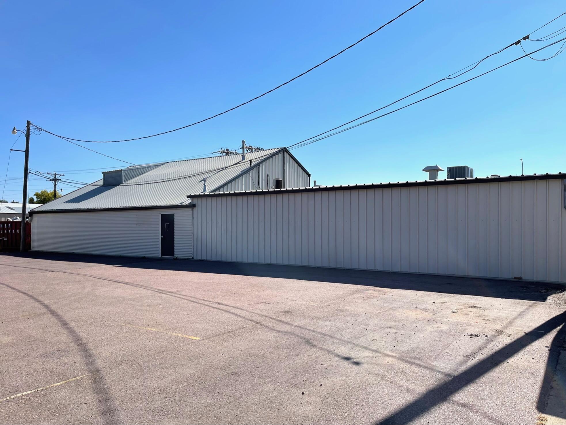 110 1/2 N Lawler St