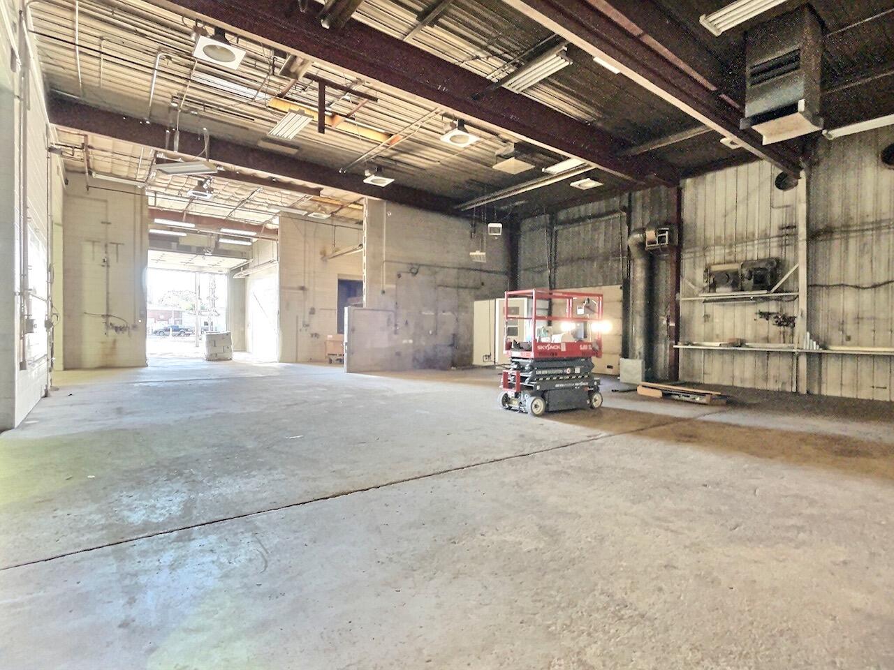 218 E 1st Ave