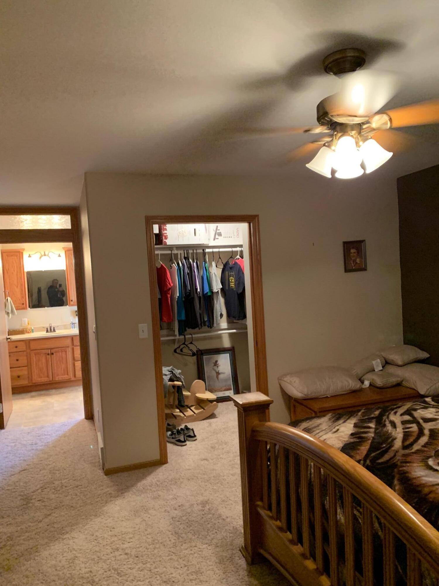 700 W 17th Ave