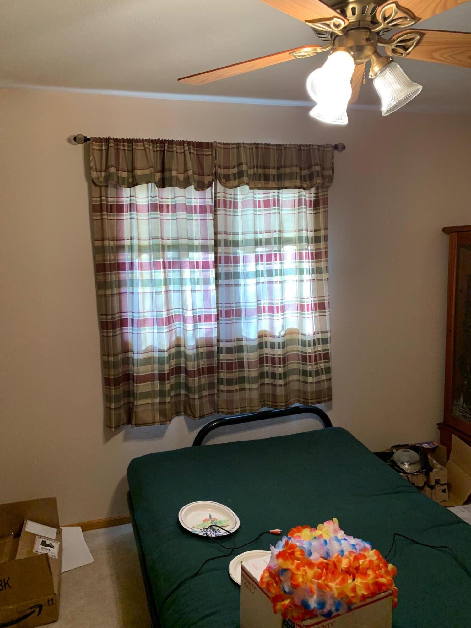 700 W 17th Ave
