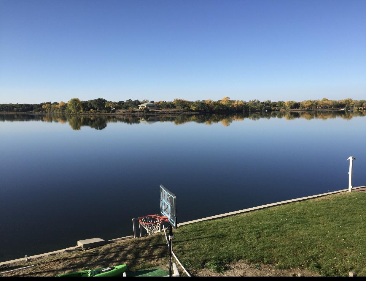 8 N Harmon Dr