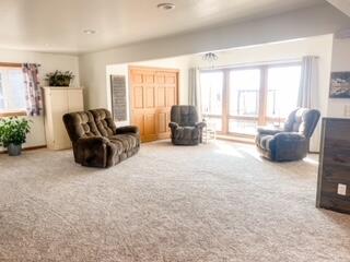 8 N Harmon Dr