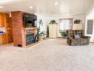 8 N Harmon Dr