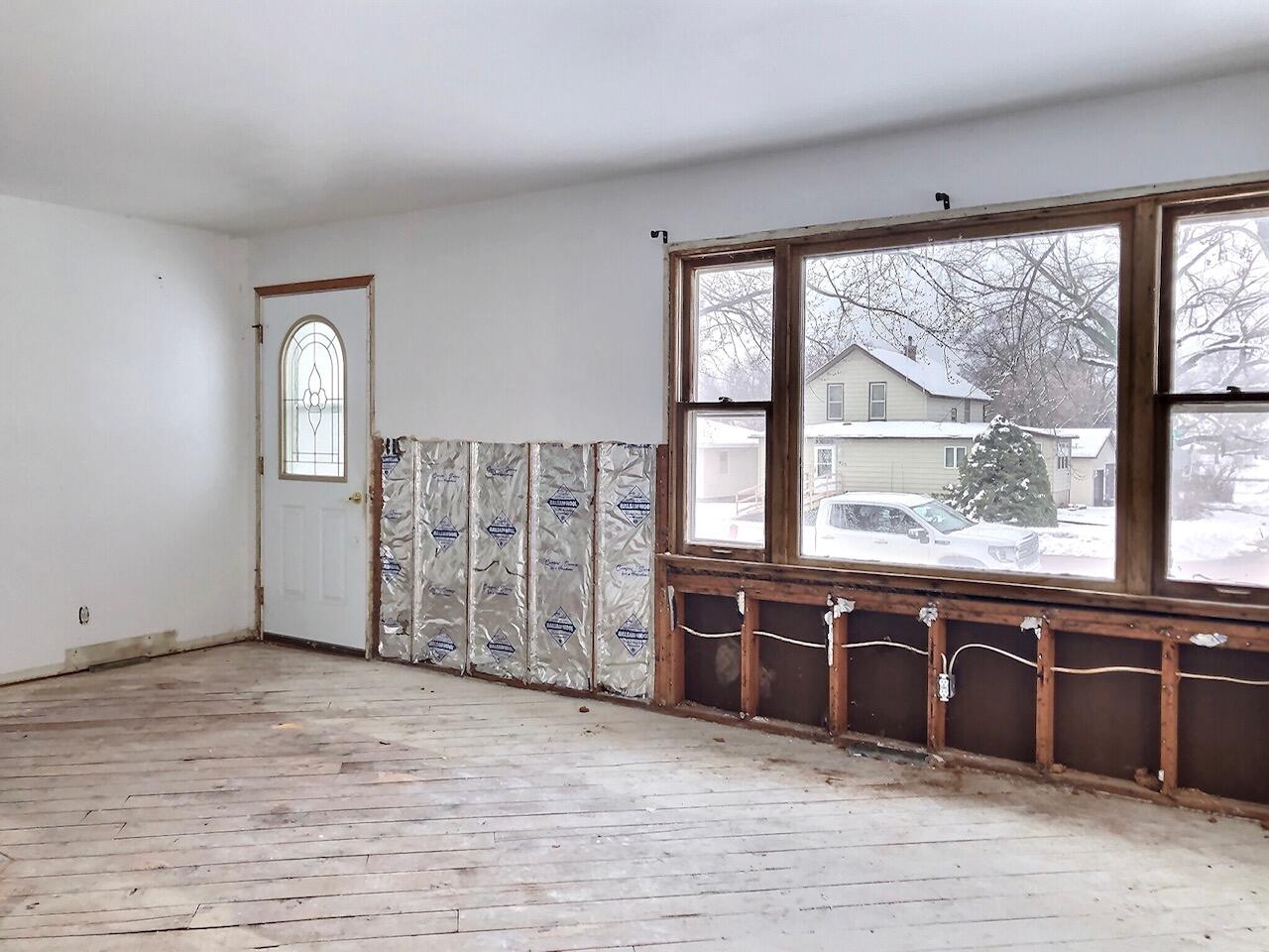 920 W 7th Ave