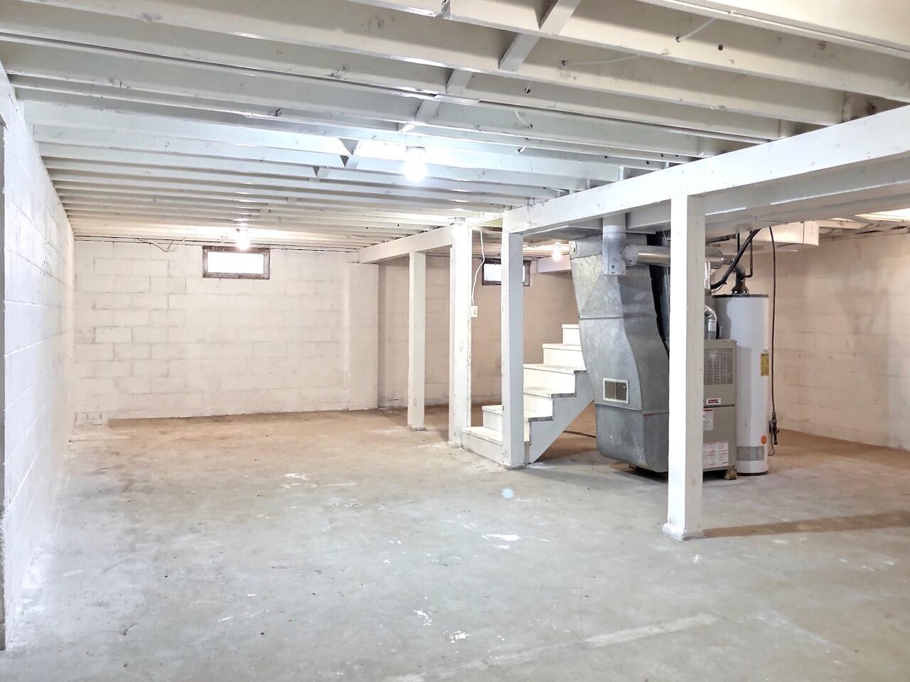 920 W 7th Ave