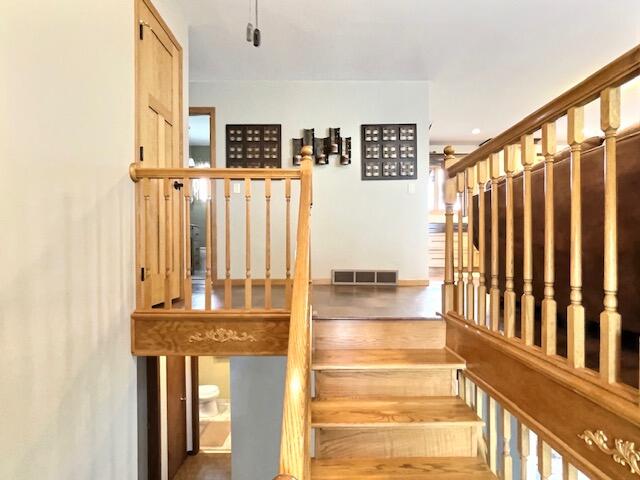 306 E 14th Ave