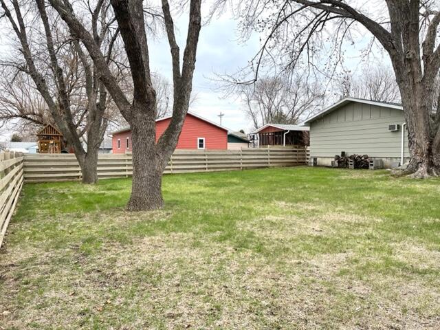 306 E 14th Ave