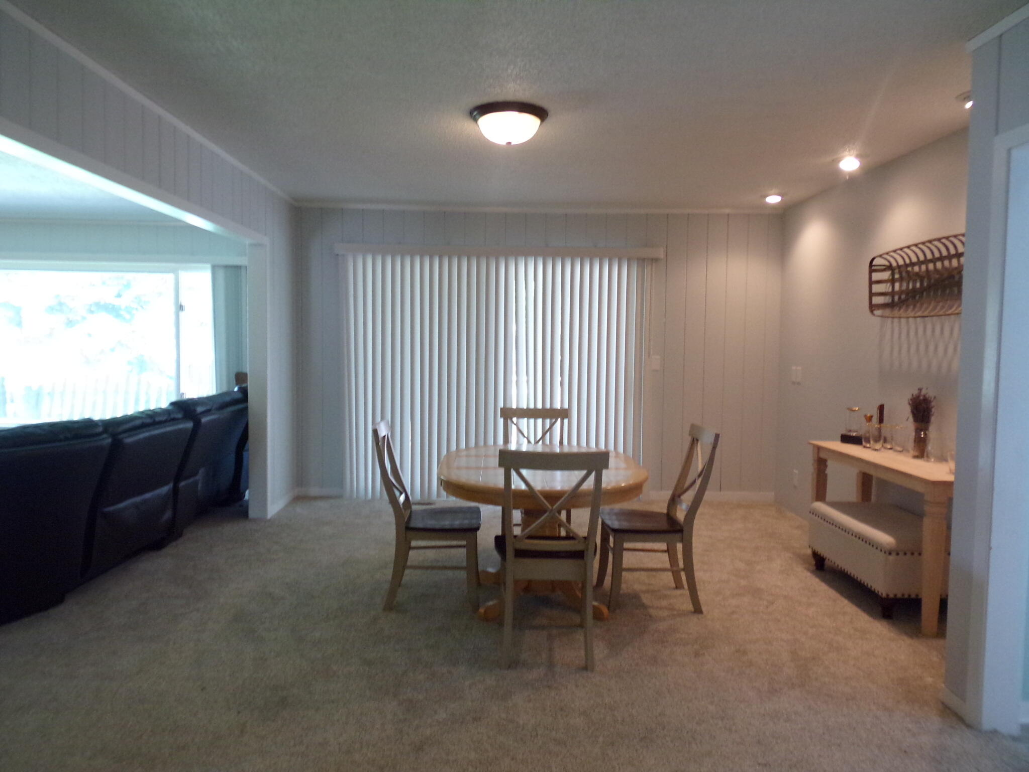 600 E 6th Ave