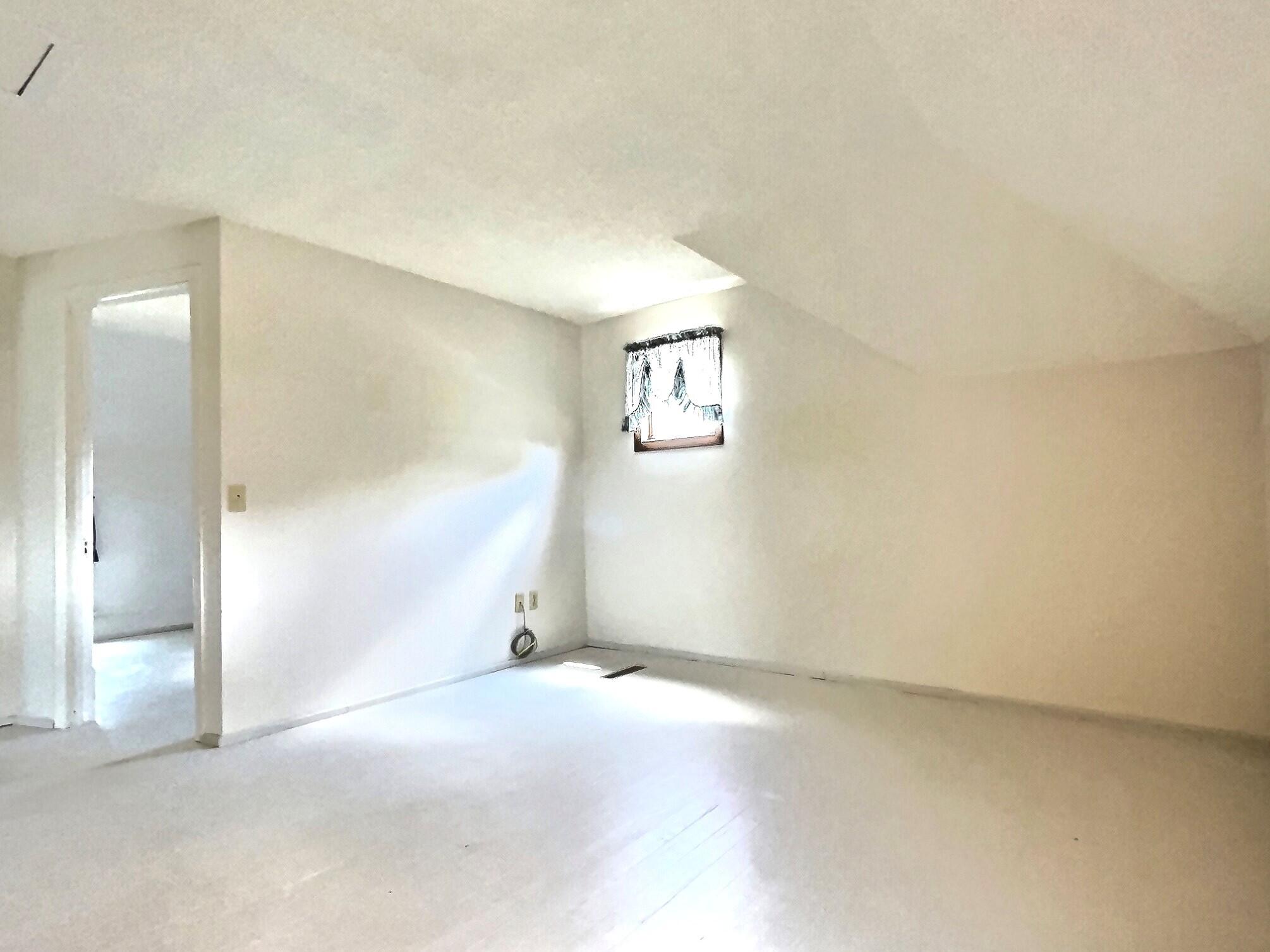 405 E Elm St