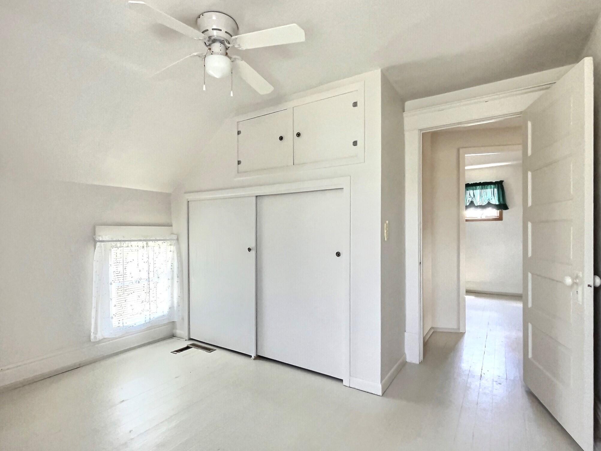 405 E Elm St