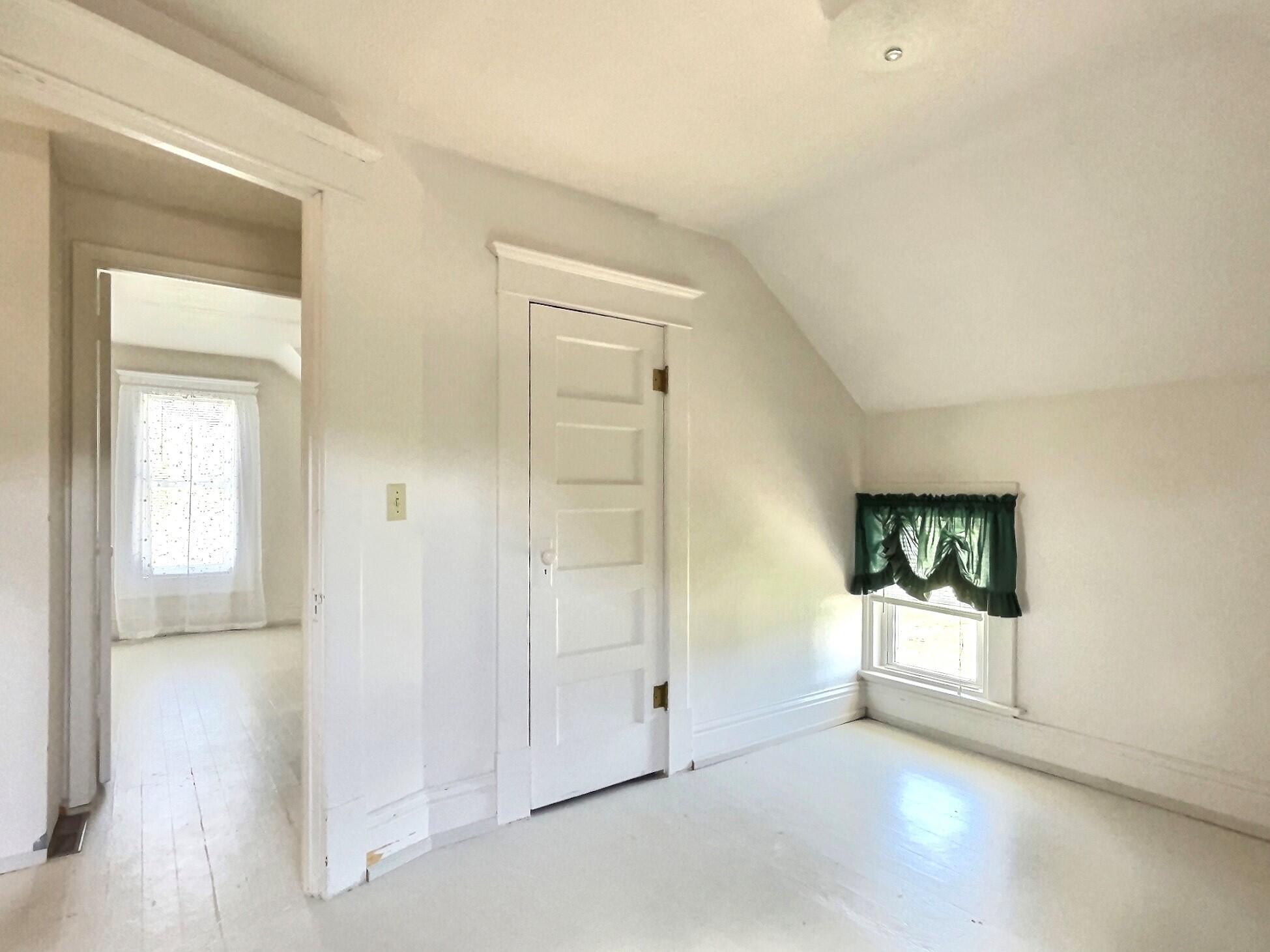 405 E Elm St