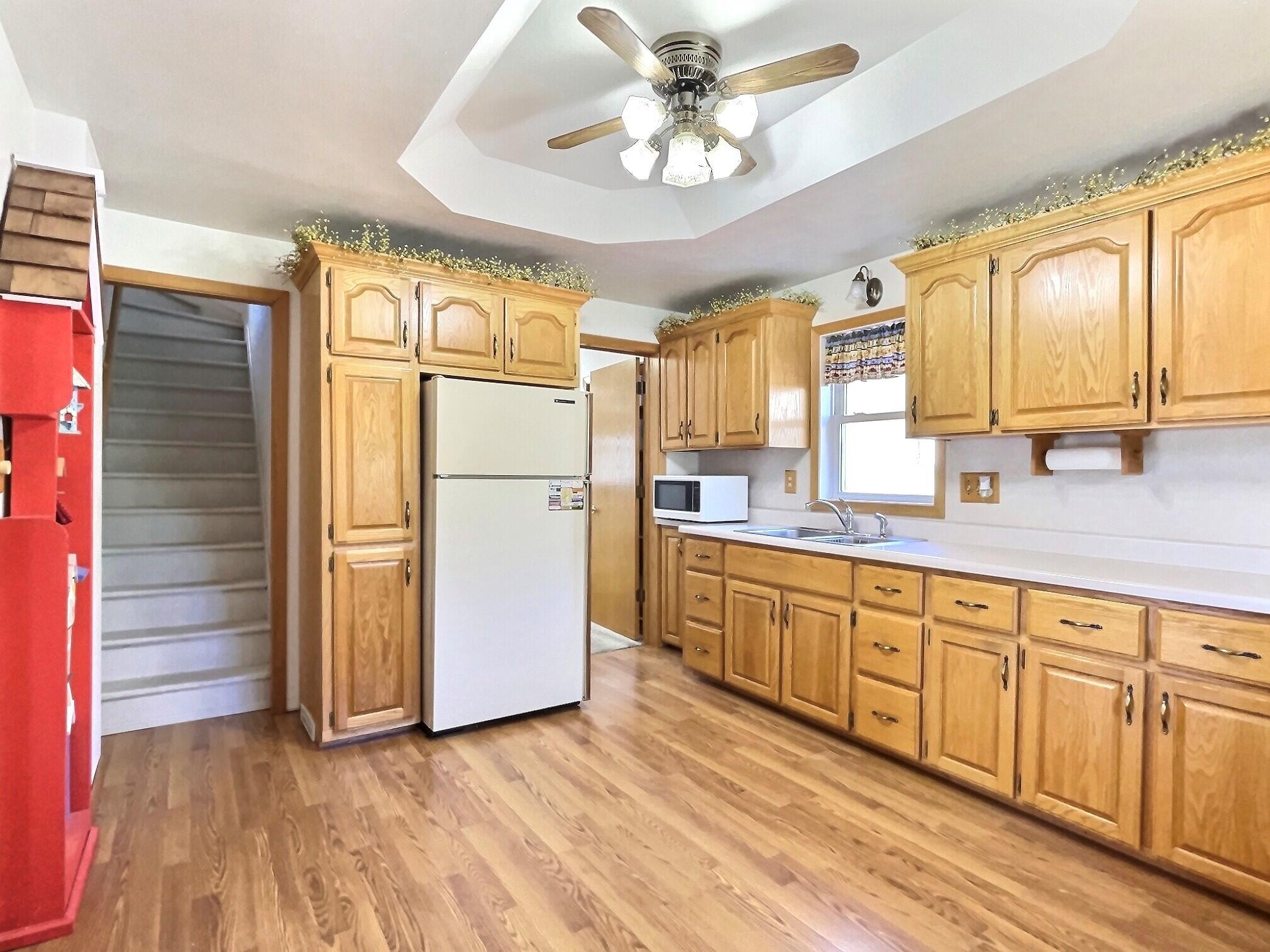 405 E Elm St