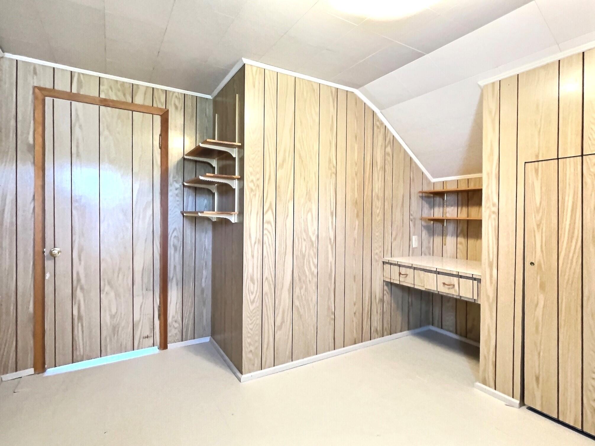 405 E Elm St