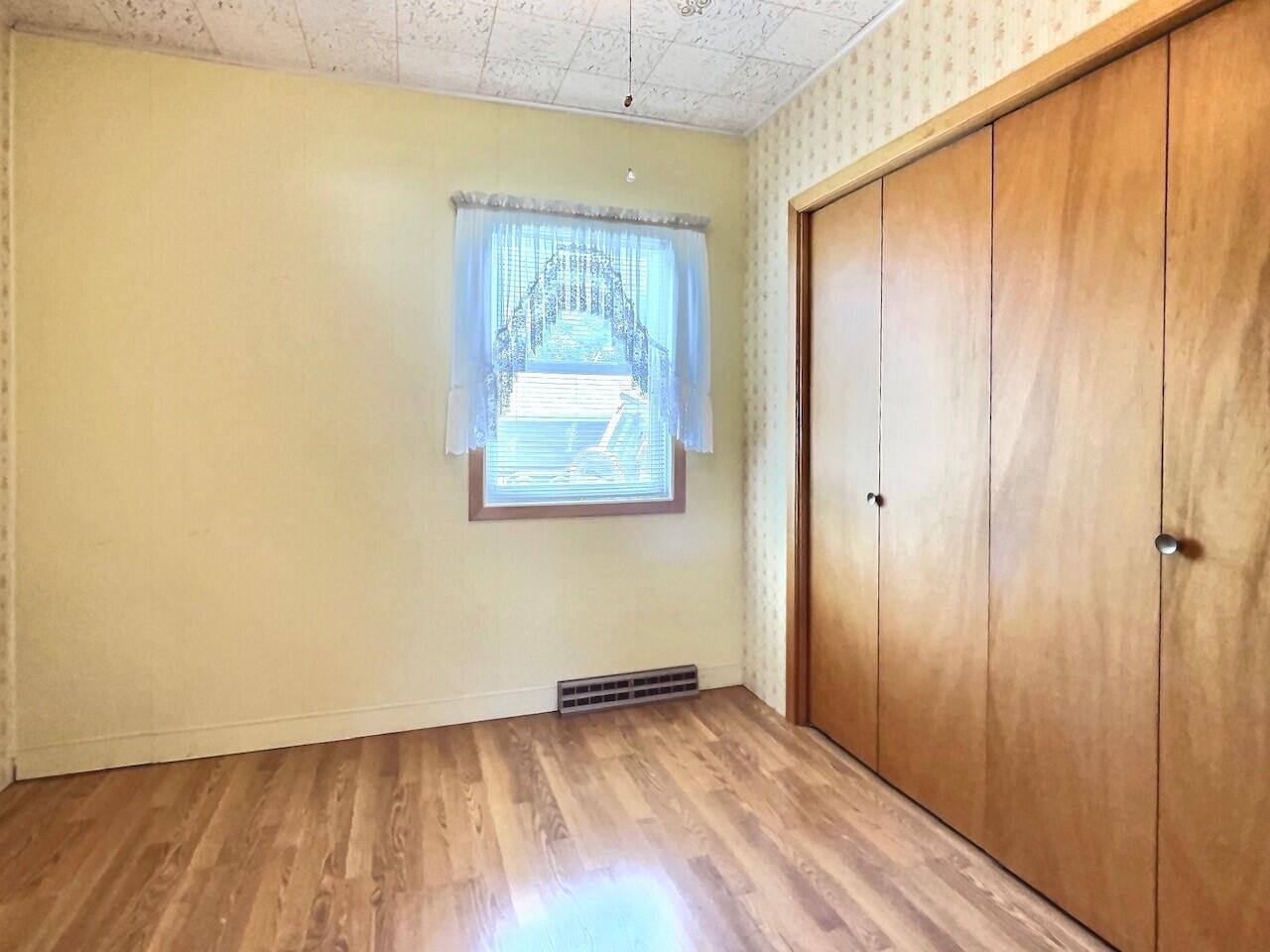 405 E Elm St