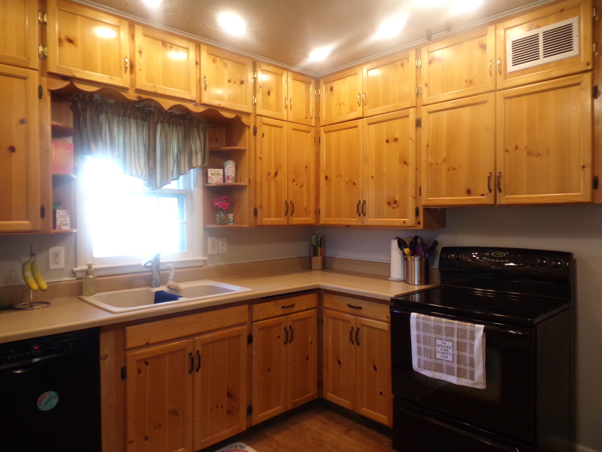 204 W 12th Ave