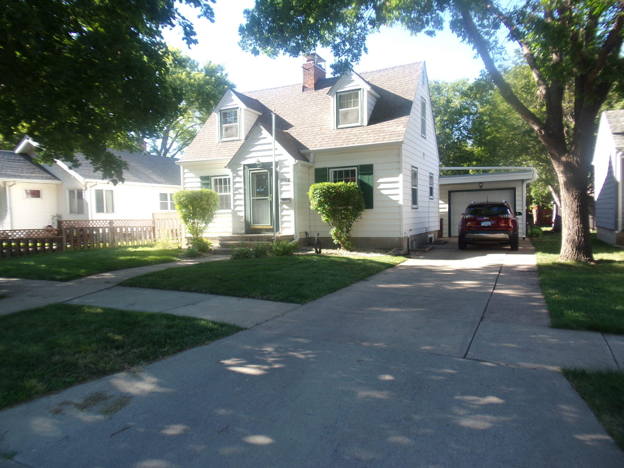 204 W 12th Ave