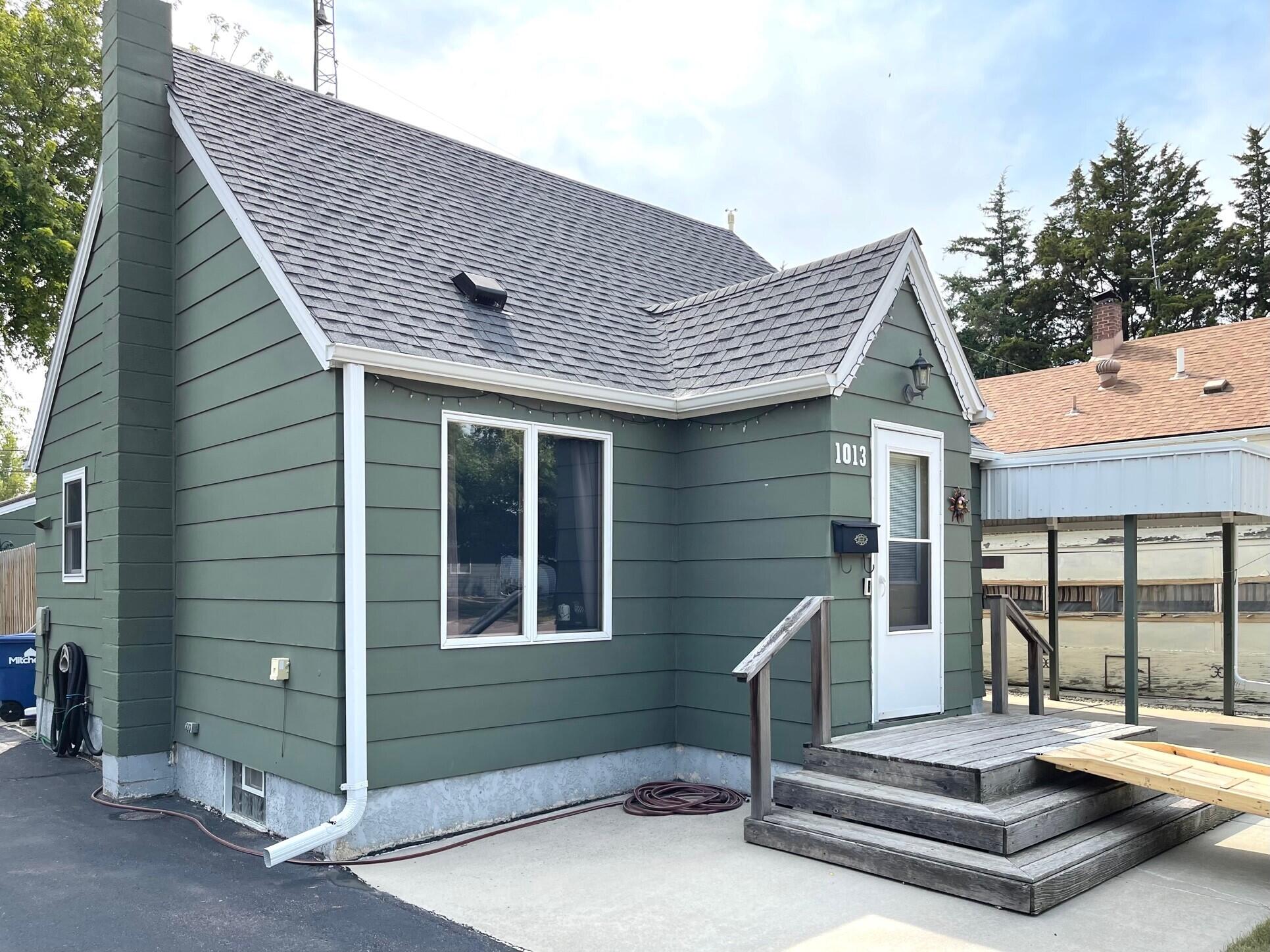 1013 E 7th Ave
