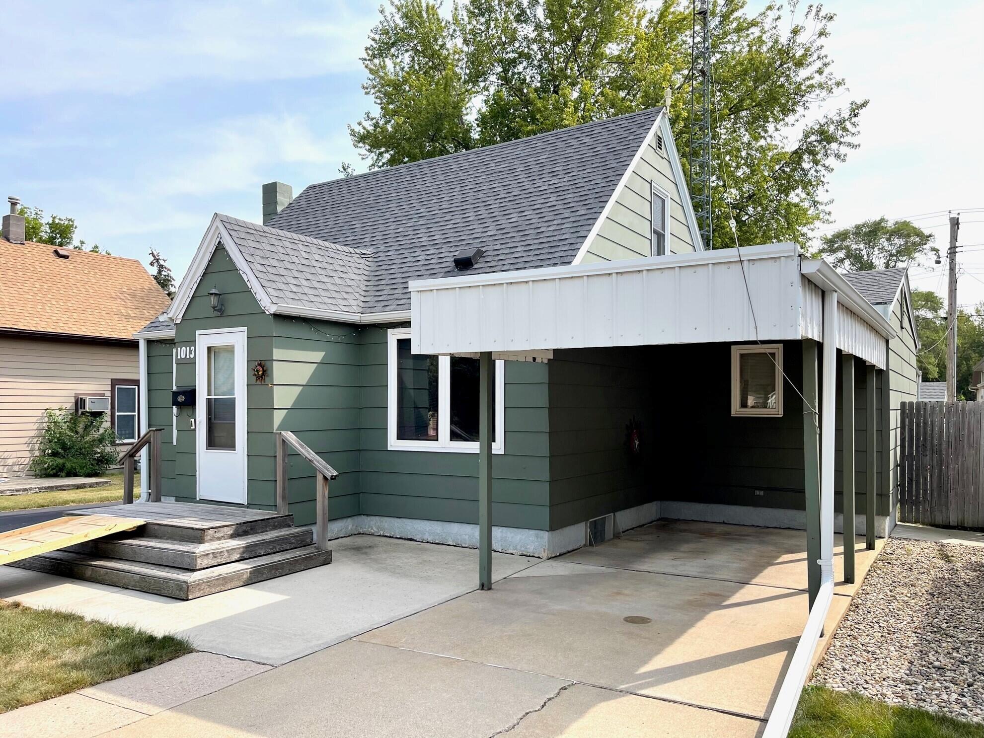 1013 E 7th Ave
