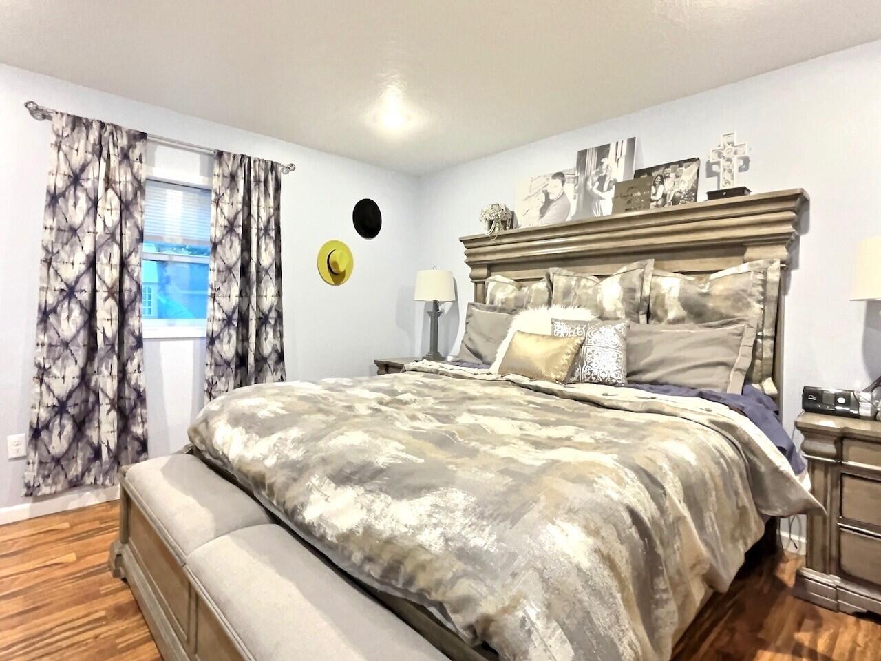 1509 E 5th Ave