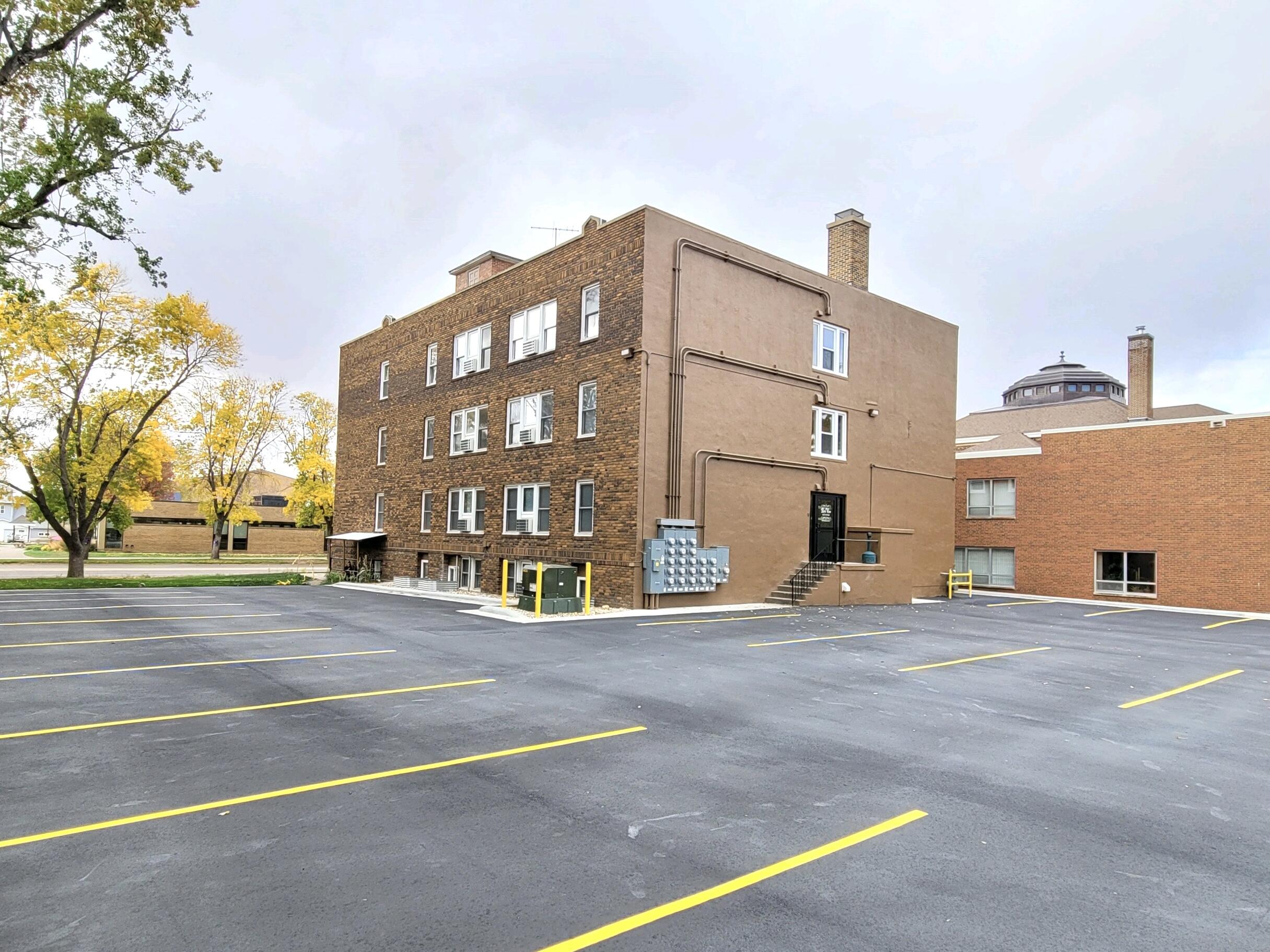 546 S Dakota Ave