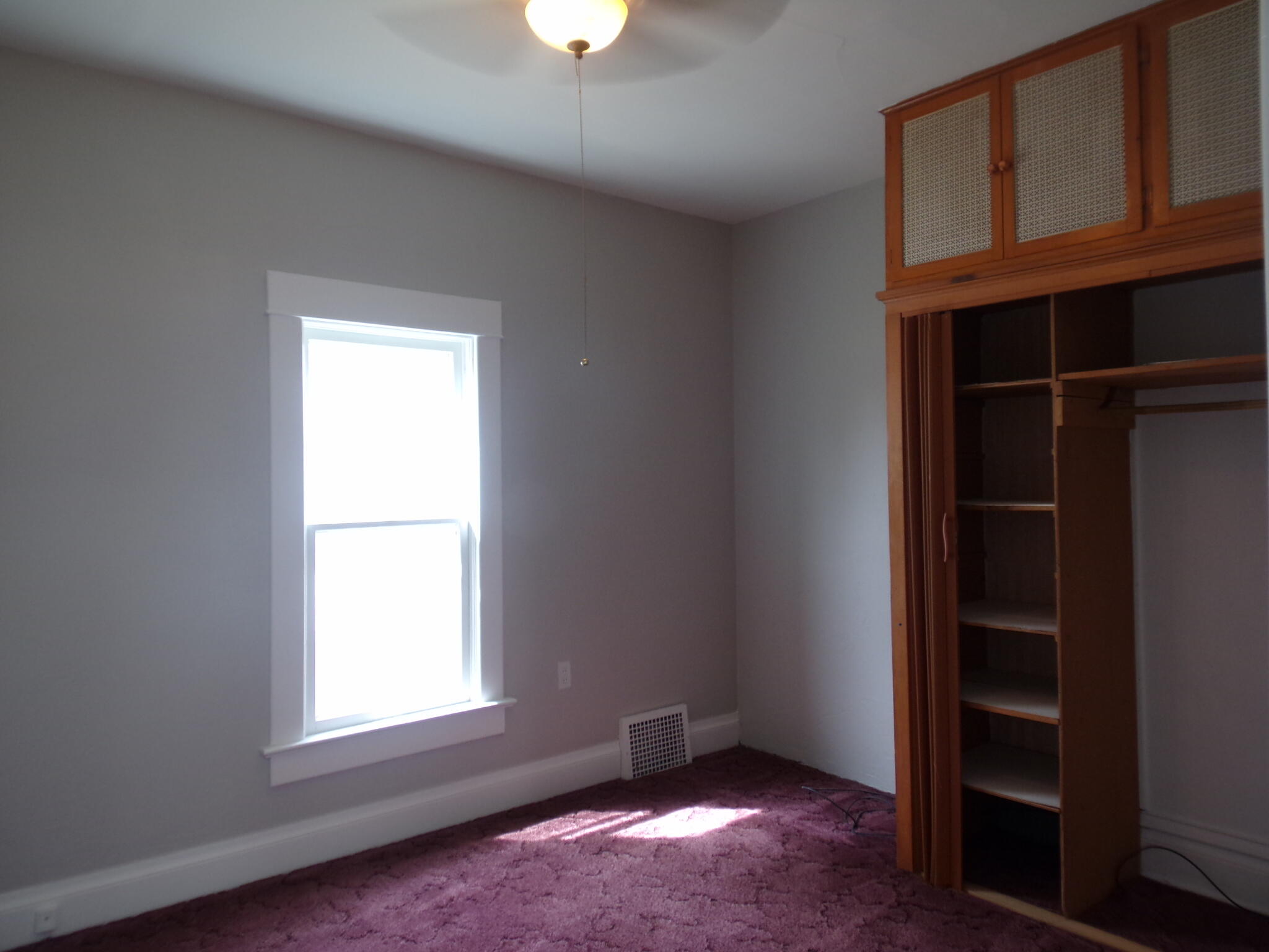 1005 E 4th Ave