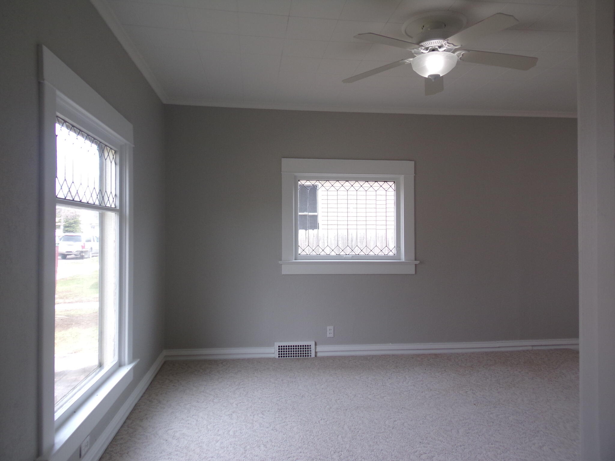 1005 E 4th Ave