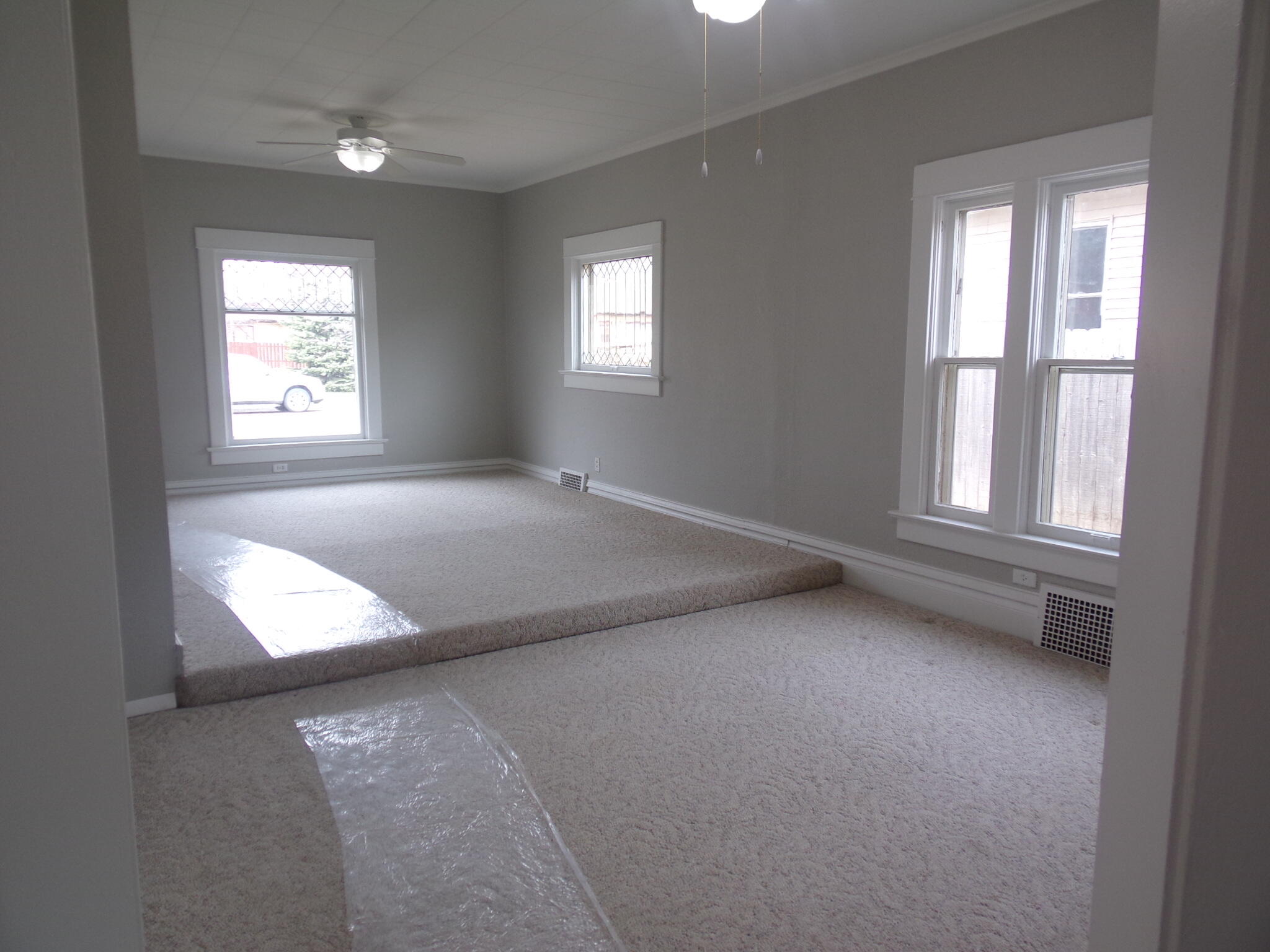 1005 E 4th Ave