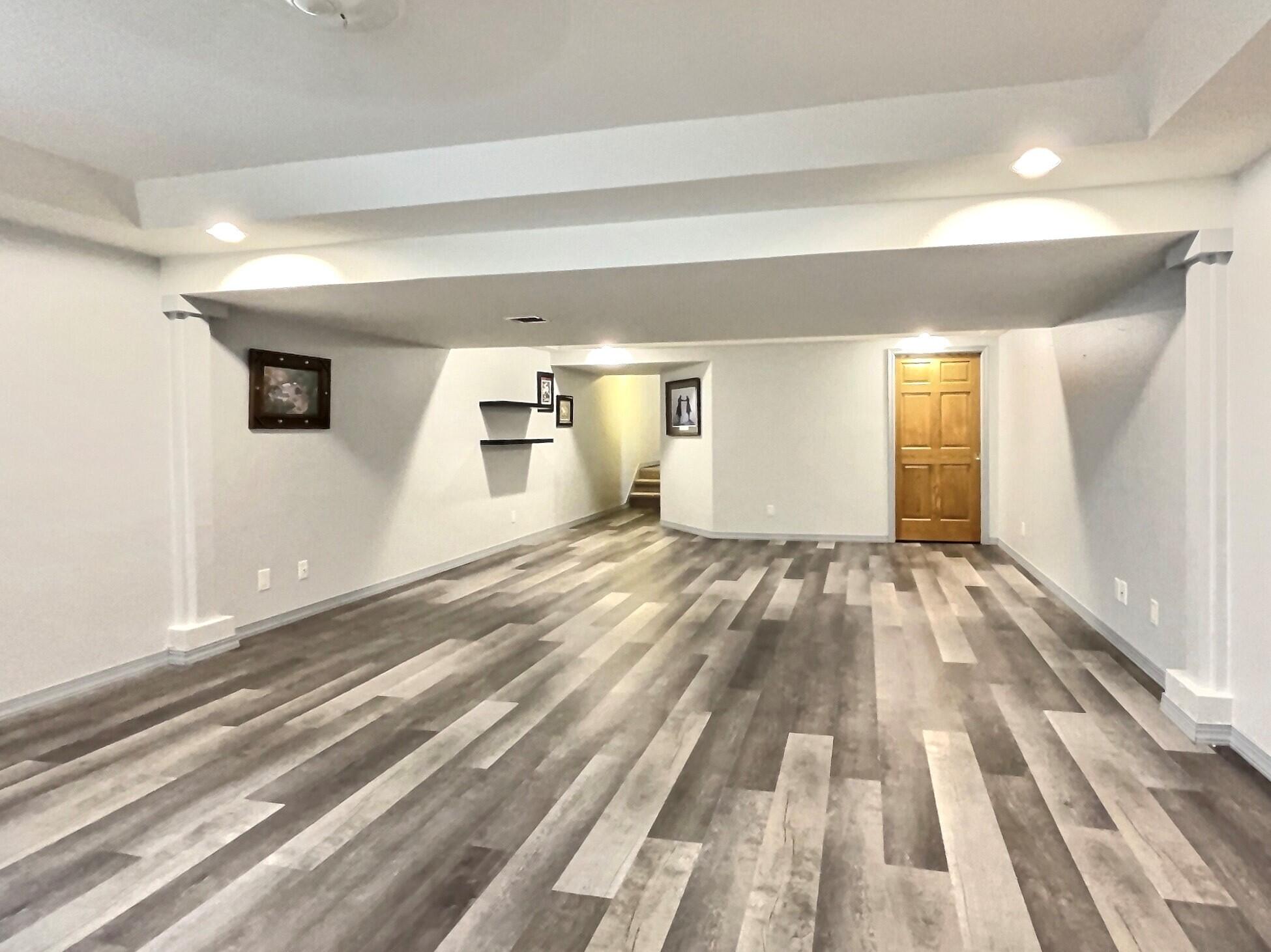 2441 Fairway Cir