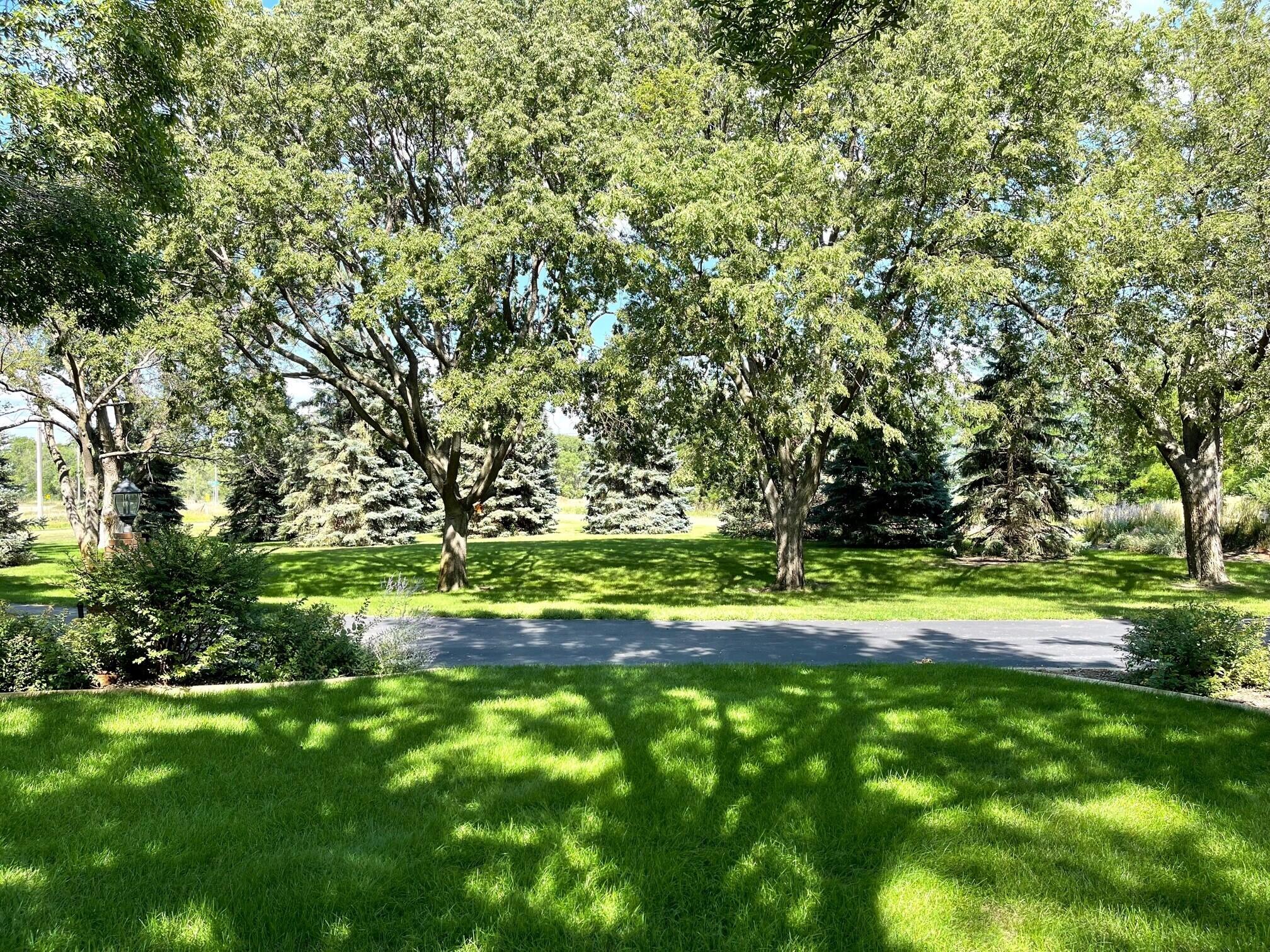 2441 Fairway Cir