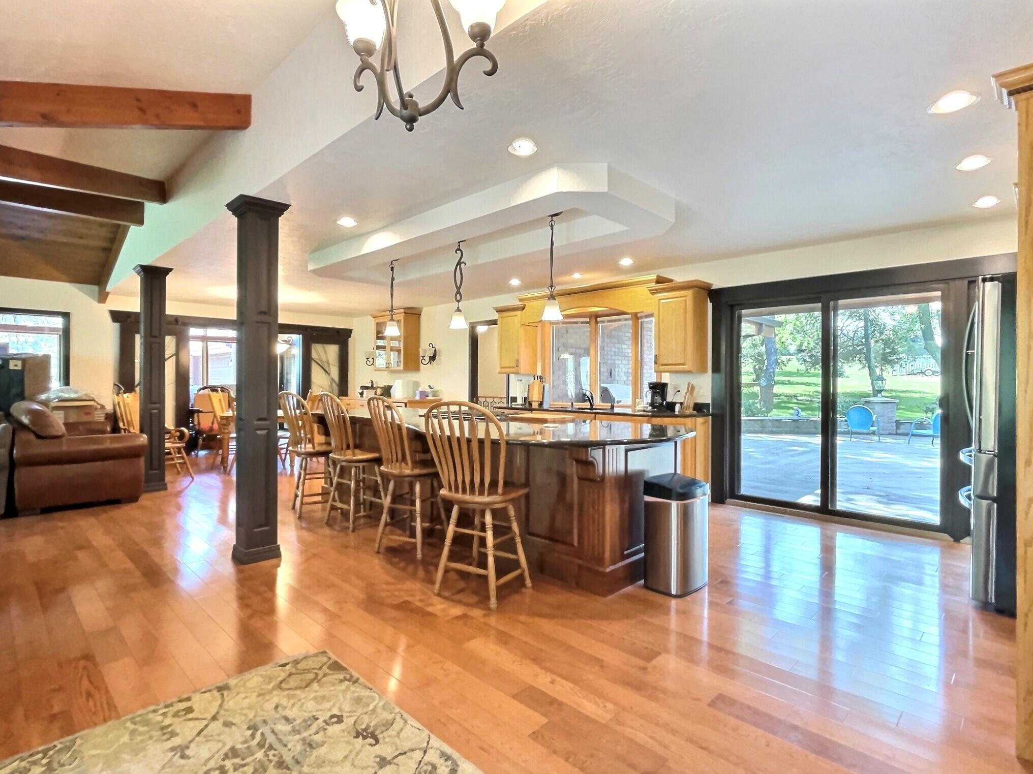 2441 Fairway Cir