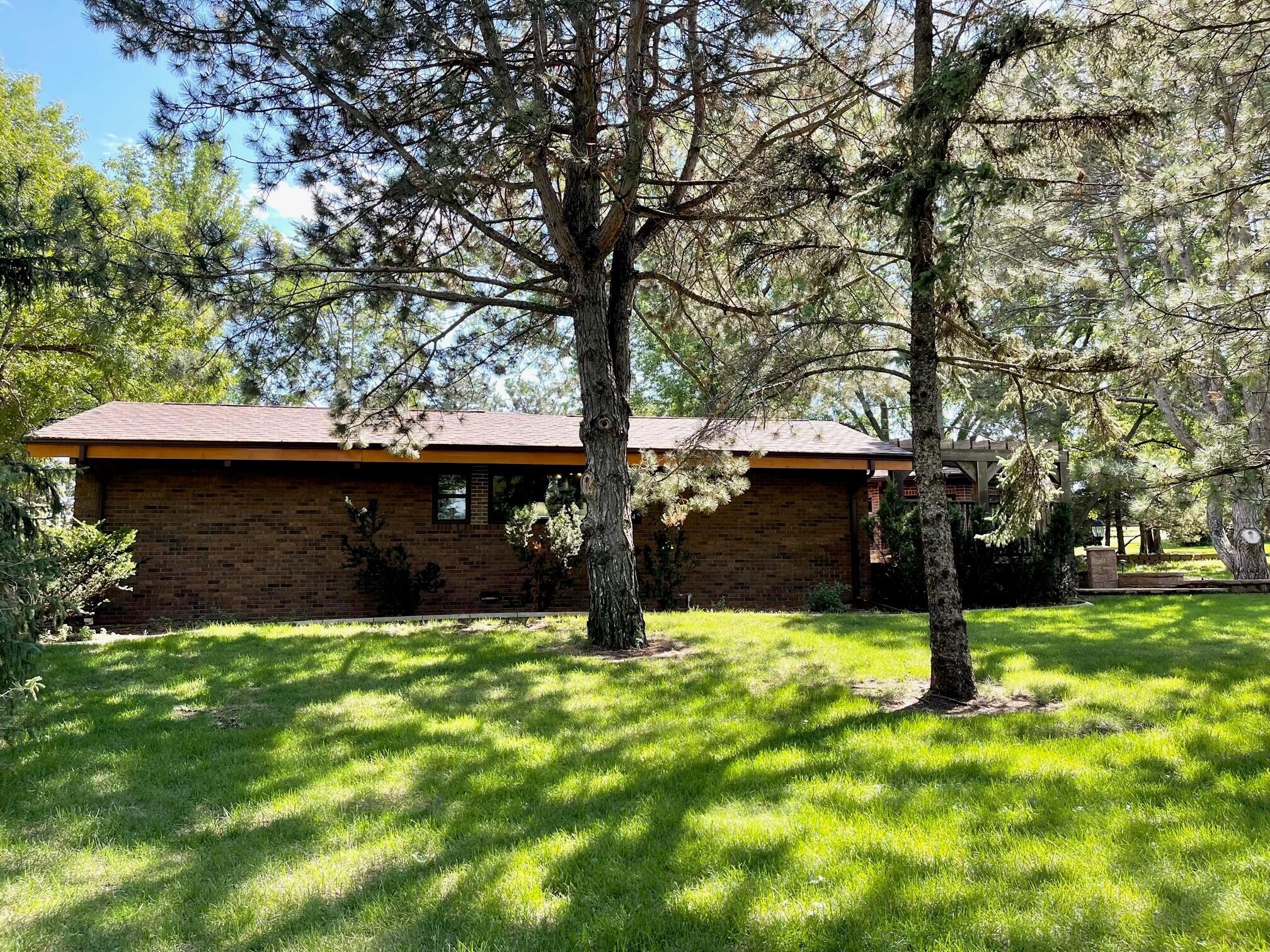 2441 Fairway Cir