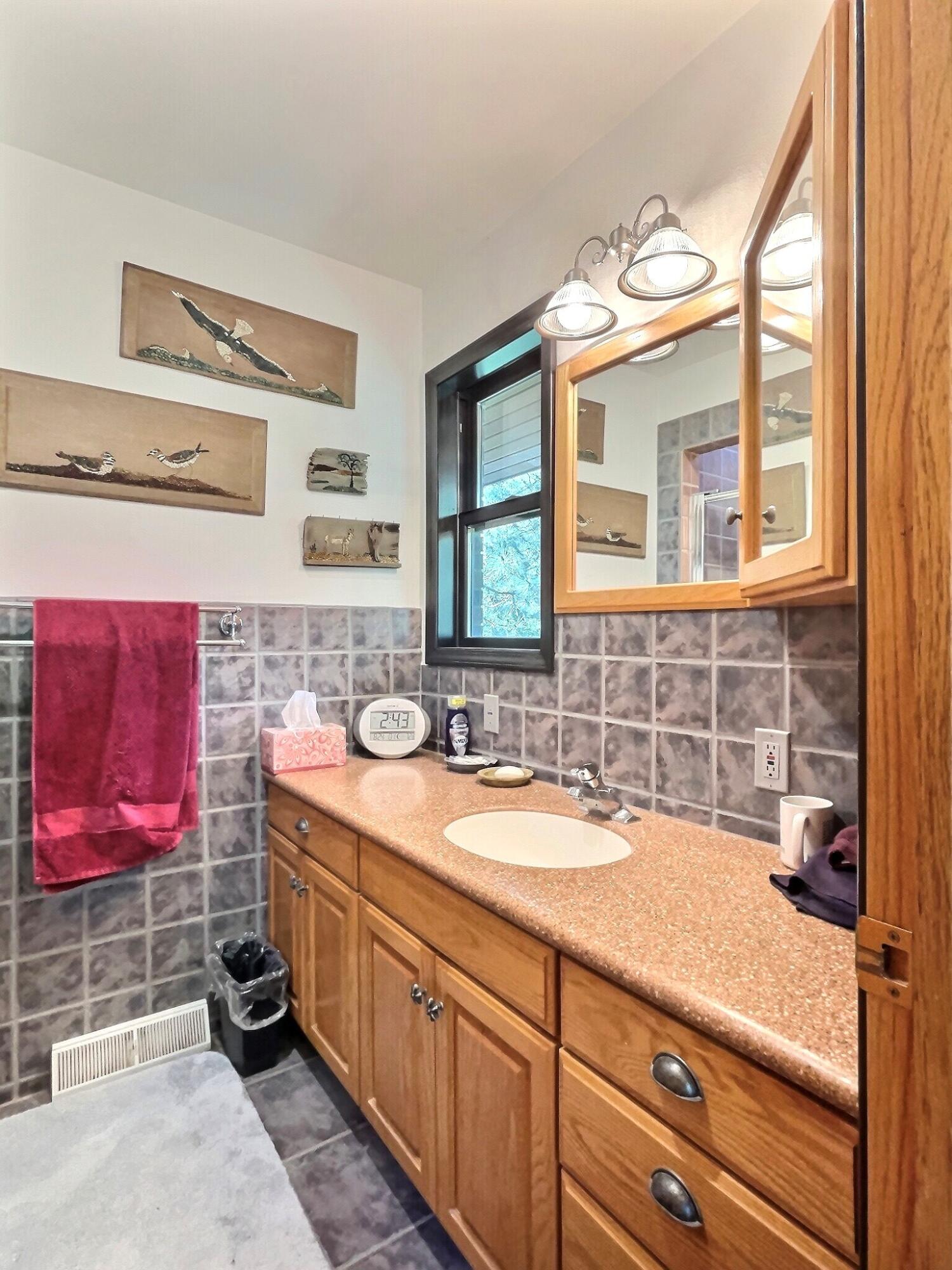 2441 Fairway Cir