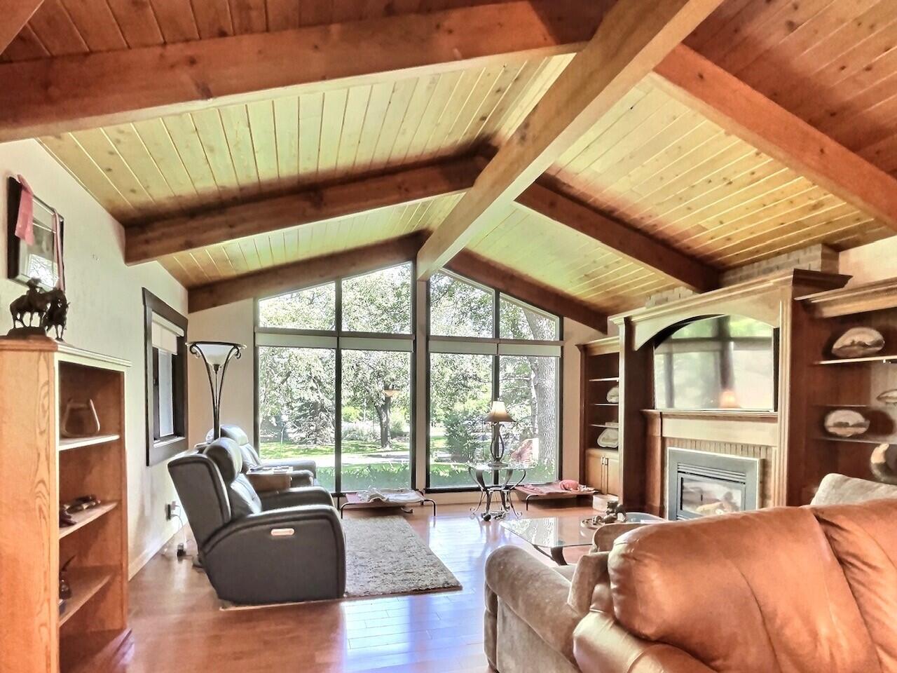 2441 Fairway Cir