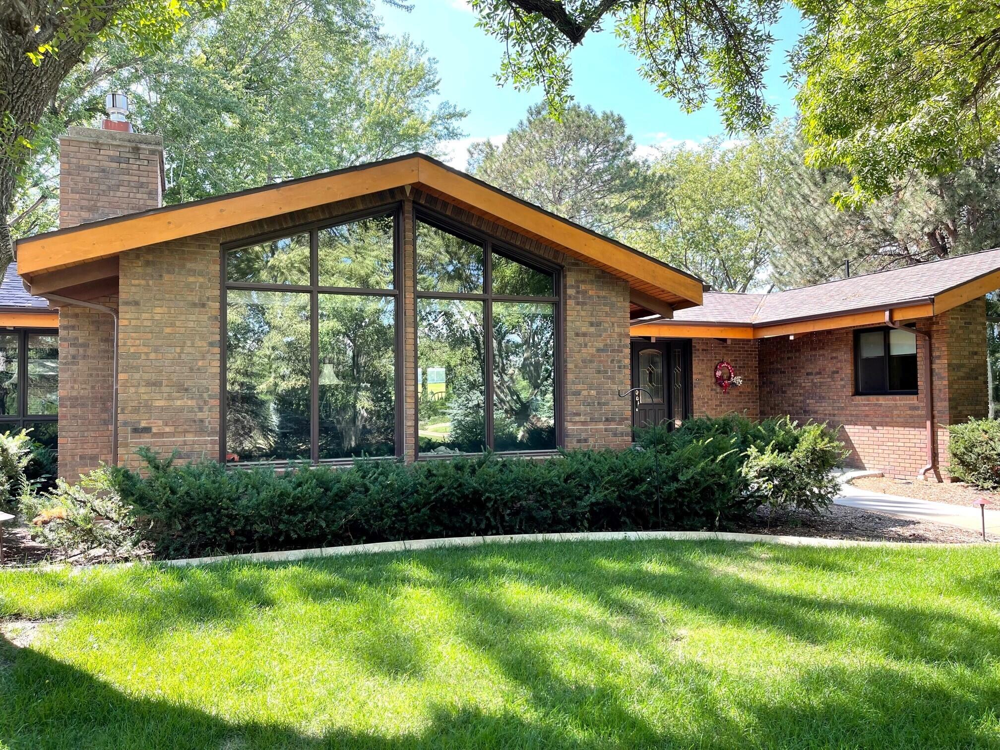 2441 Fairway Cir
