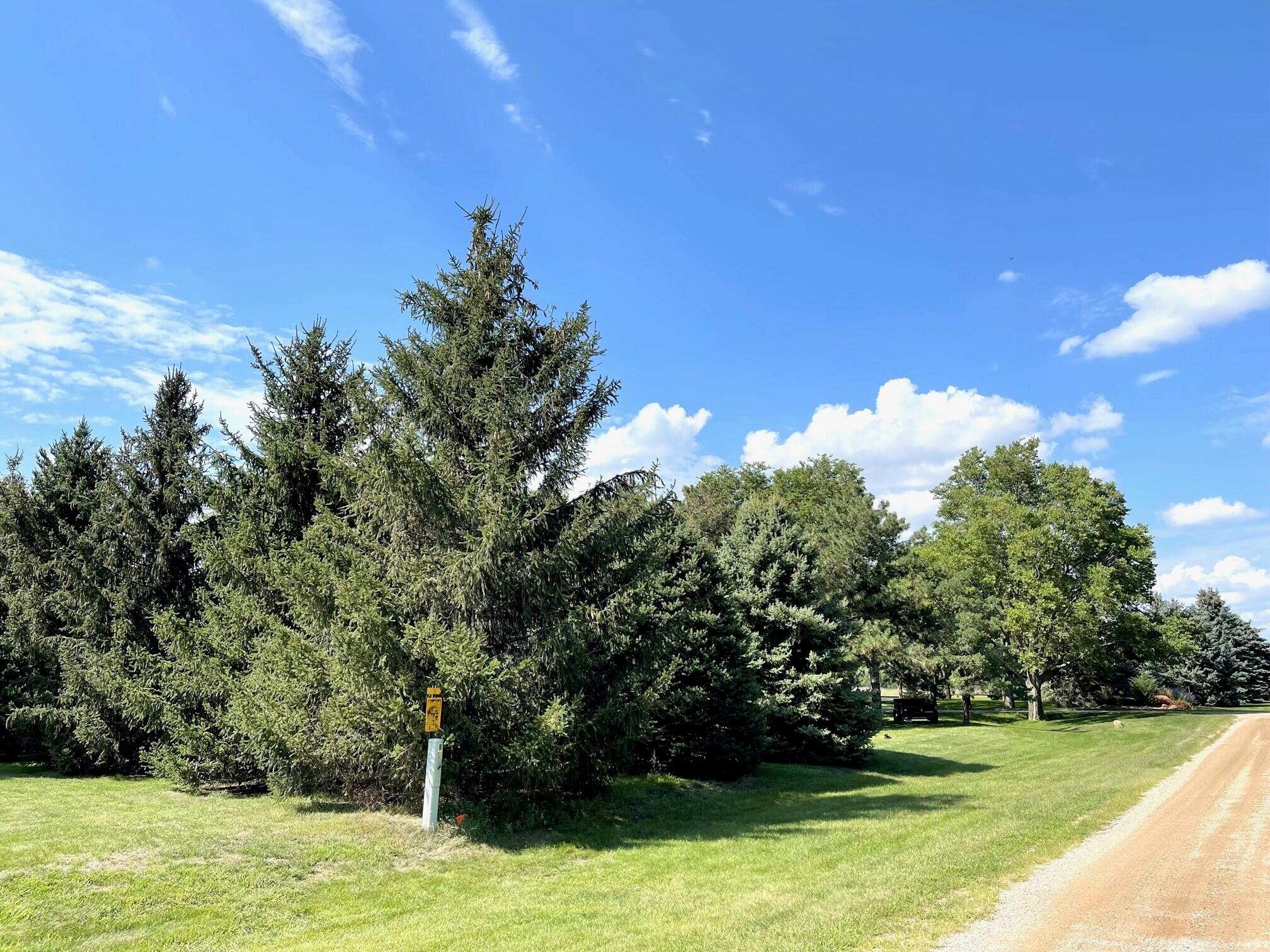 2441 Fairway Cir