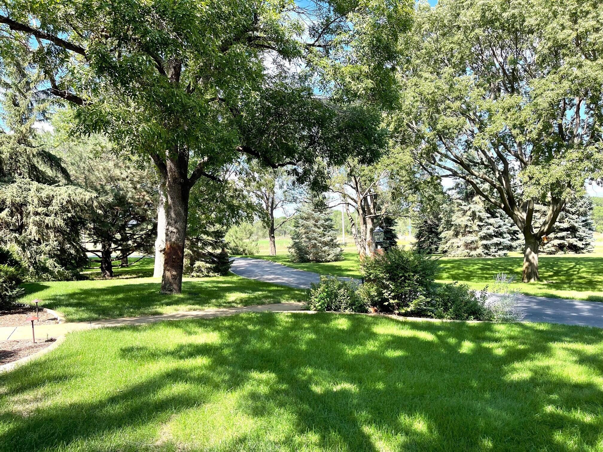 2441 Fairway Cir