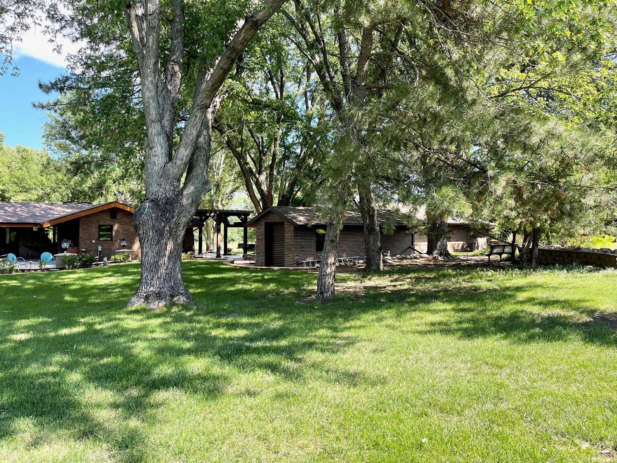 2441 Fairway Cir