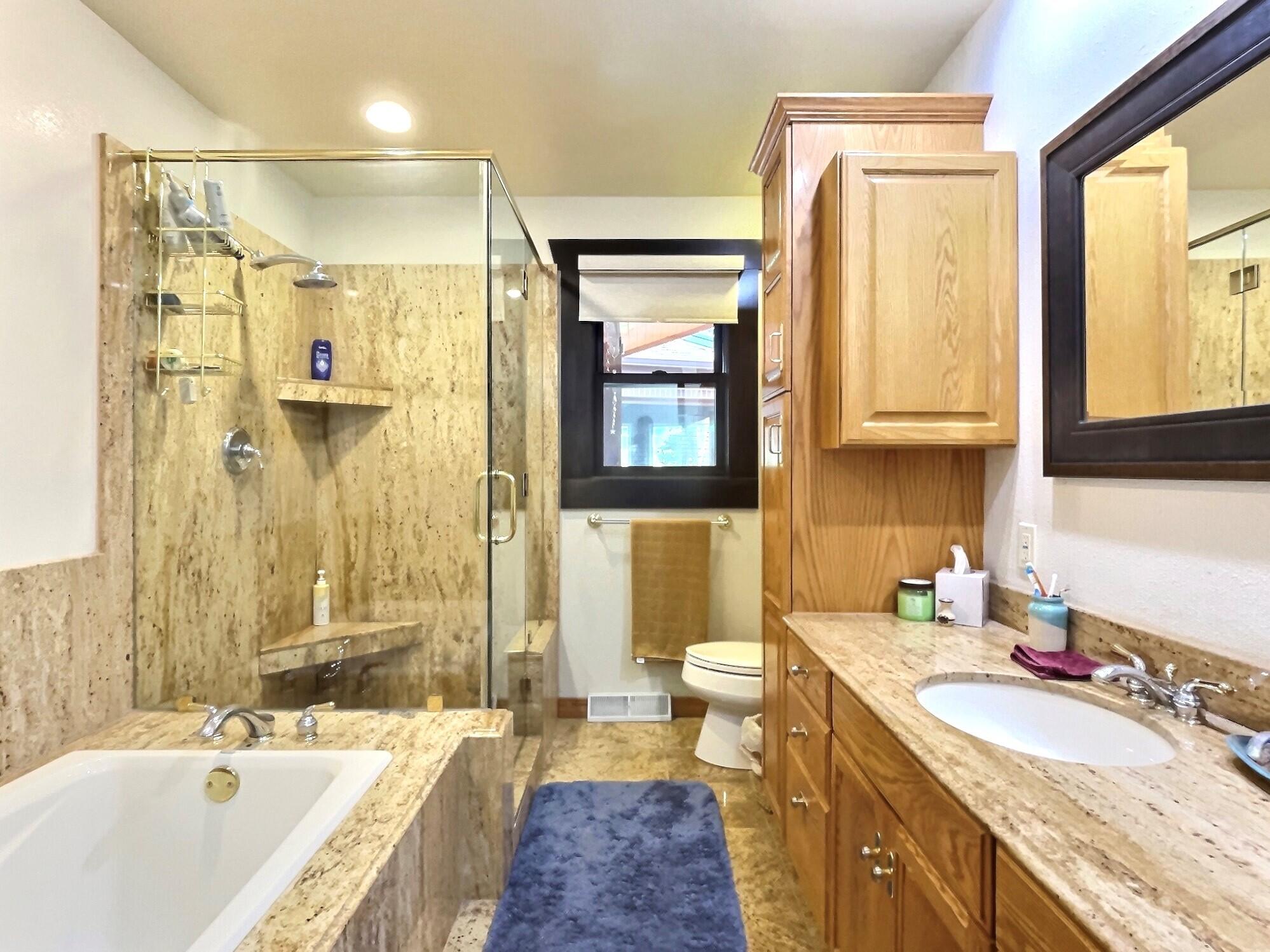 2441 Fairway Cir