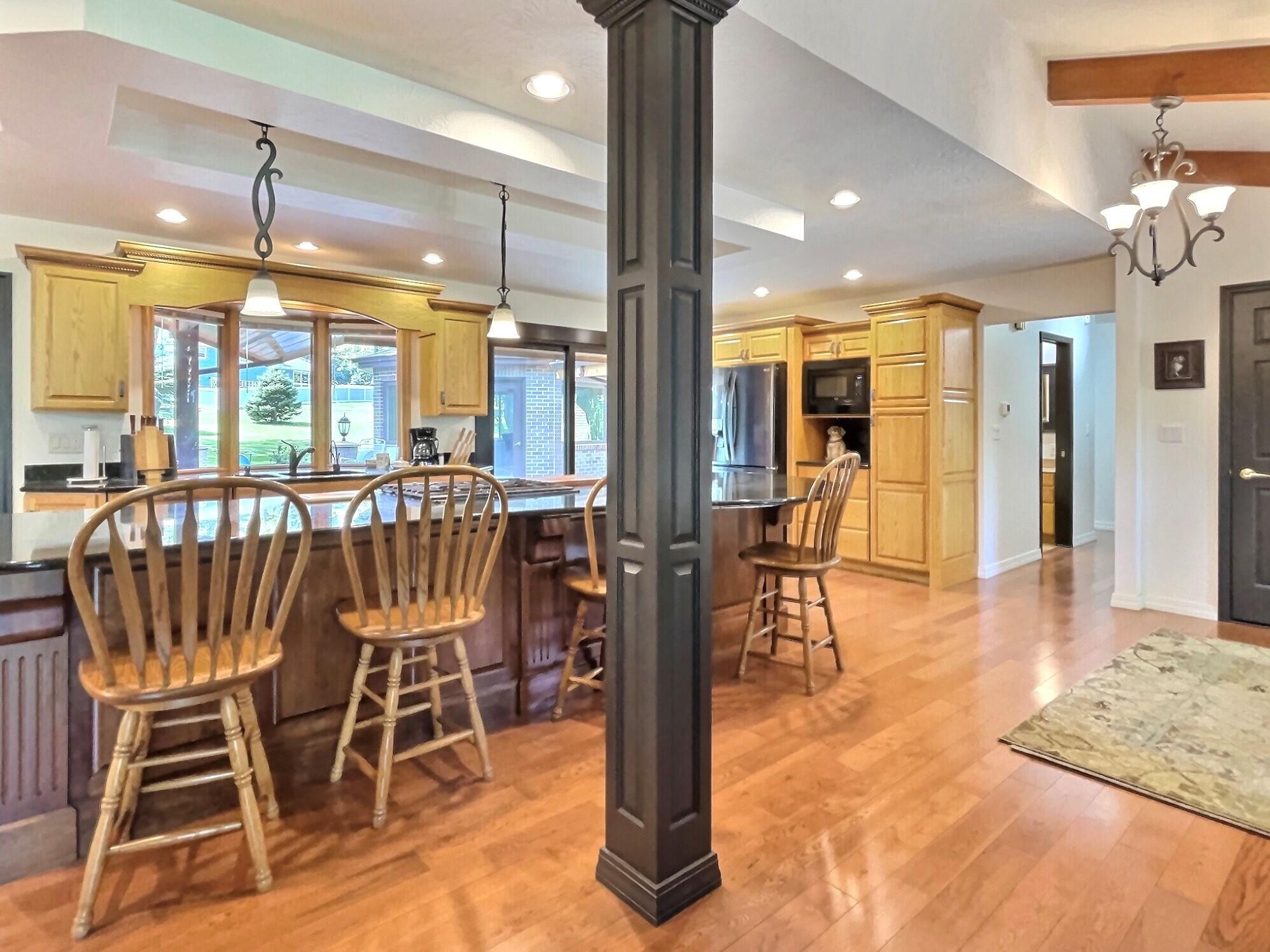 2441 Fairway Cir