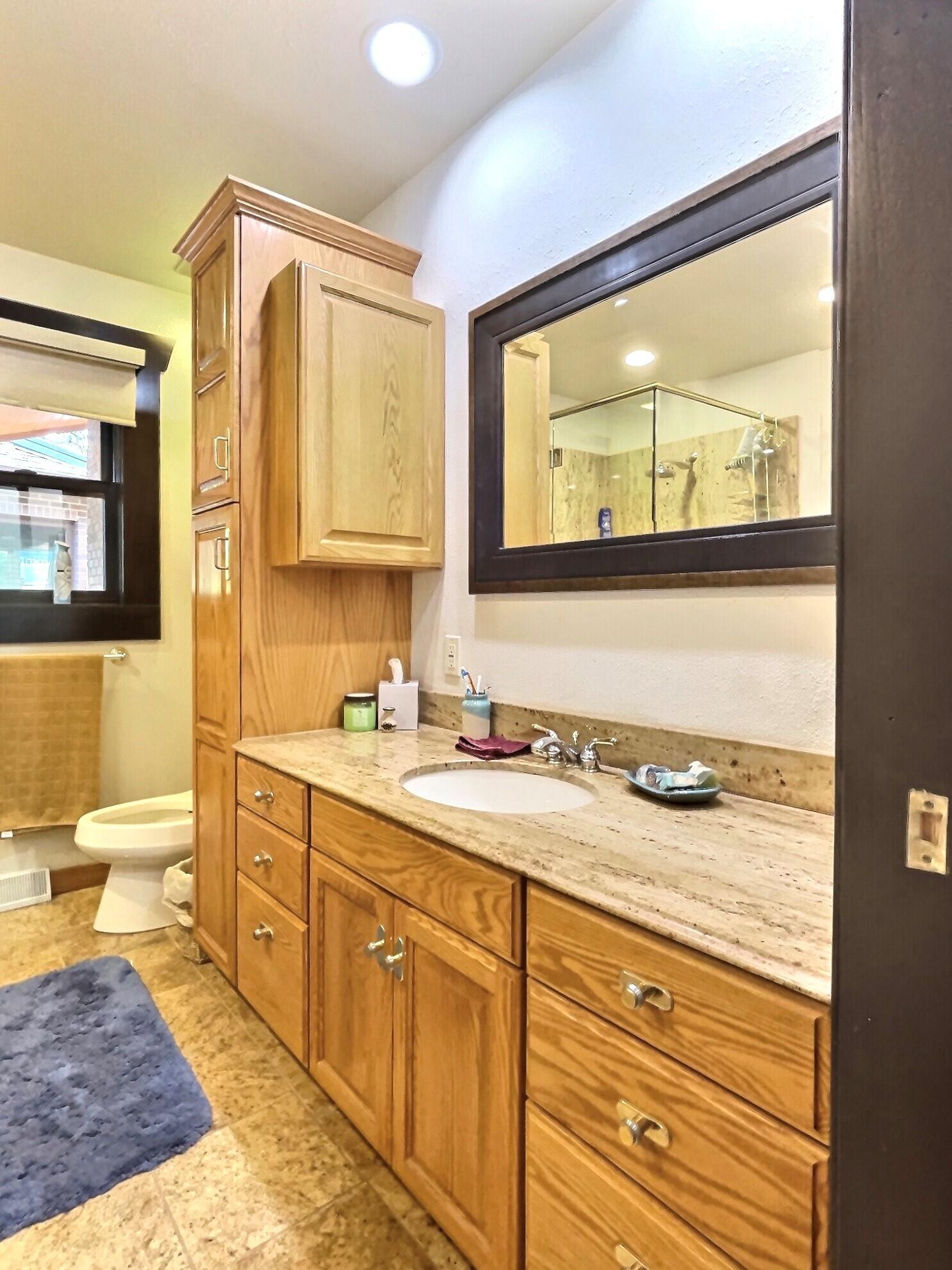 2441 Fairway Cir