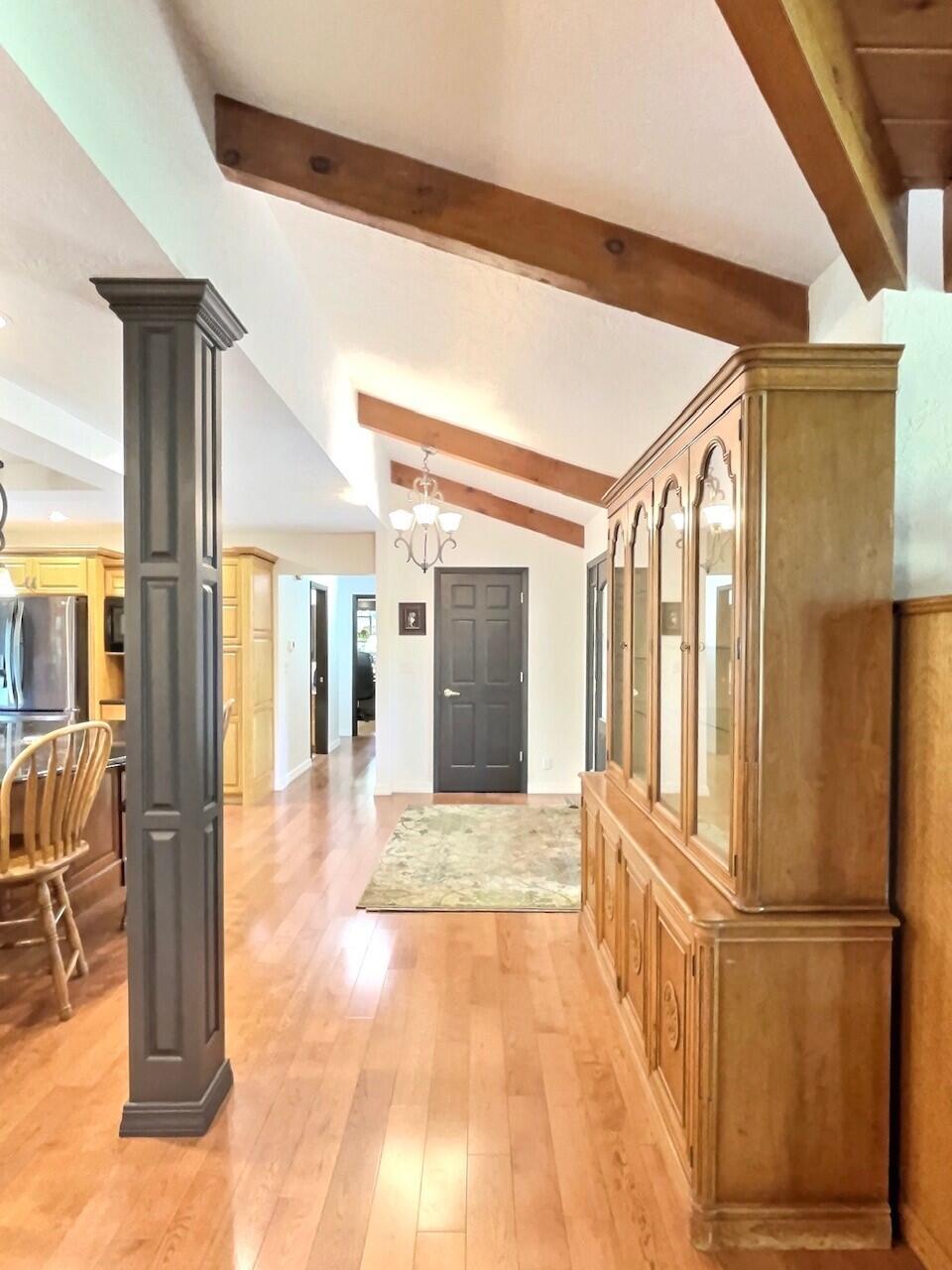 2441 Fairway Cir