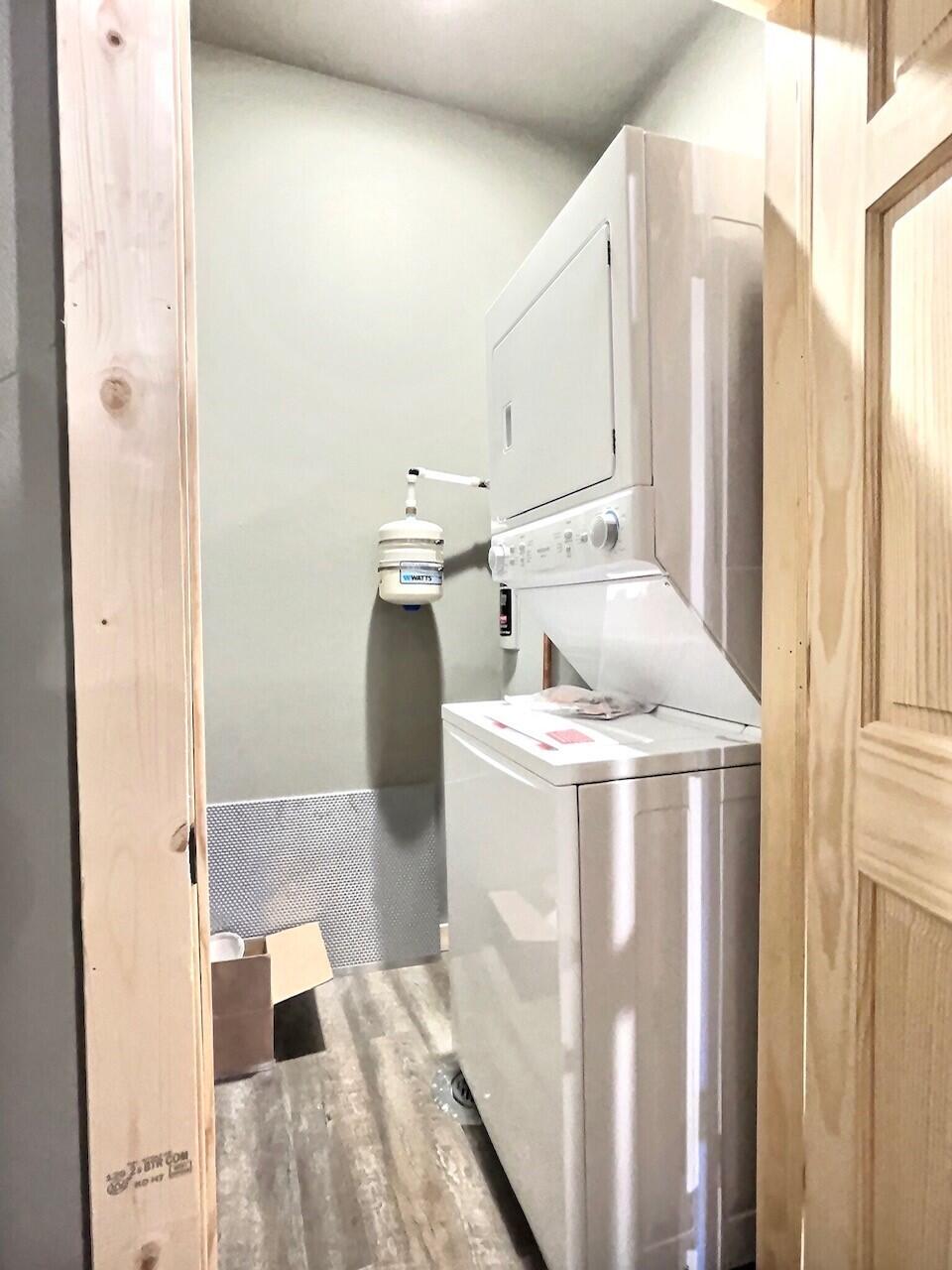 324 W 10th Ave