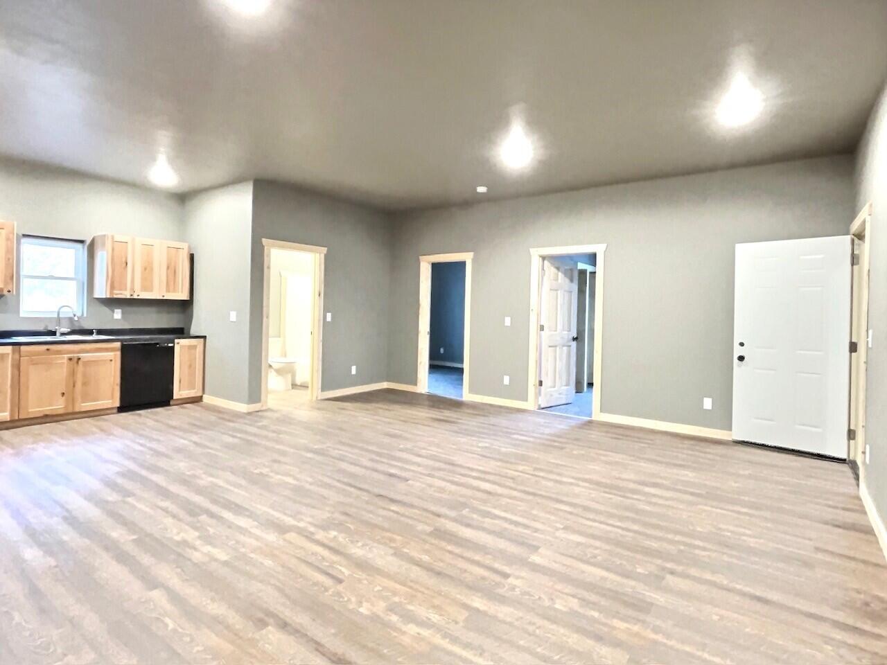 324 W 10th Ave
