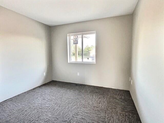 1112 Woods Cir