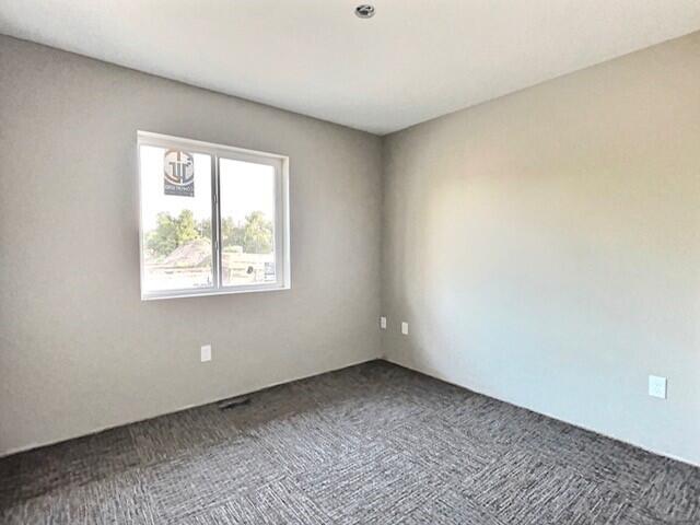 1112 Woods Cir