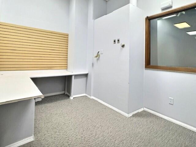 216 N Main St