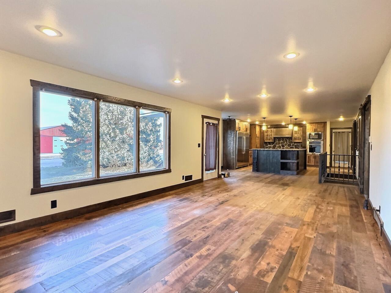 24679 Hwy 37